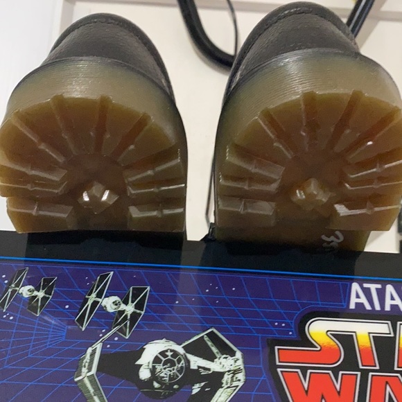 Doc Martens. New,  never worn, no box - Picture 3 of 6